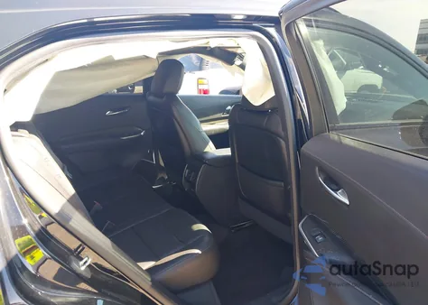 2019 Cadillac Xt4 Sport z USA, uszkodzony, nr VIN 1GYFZER43KF180104